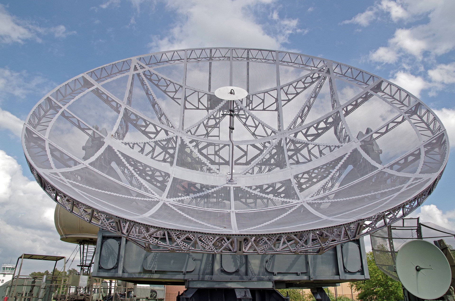 antenna-3140164_1920
