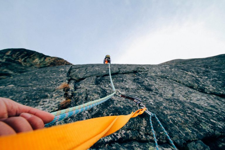 rock-climbing-gdcb3e24c6_1920