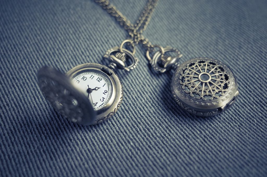 pocket-watch-g84a7b17a3_1920