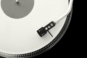 turntable-g51f8c00f3_1920