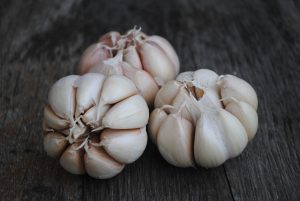 garlic-6834190_1920