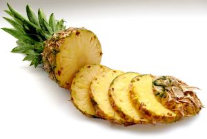 pineapple-636562_1920